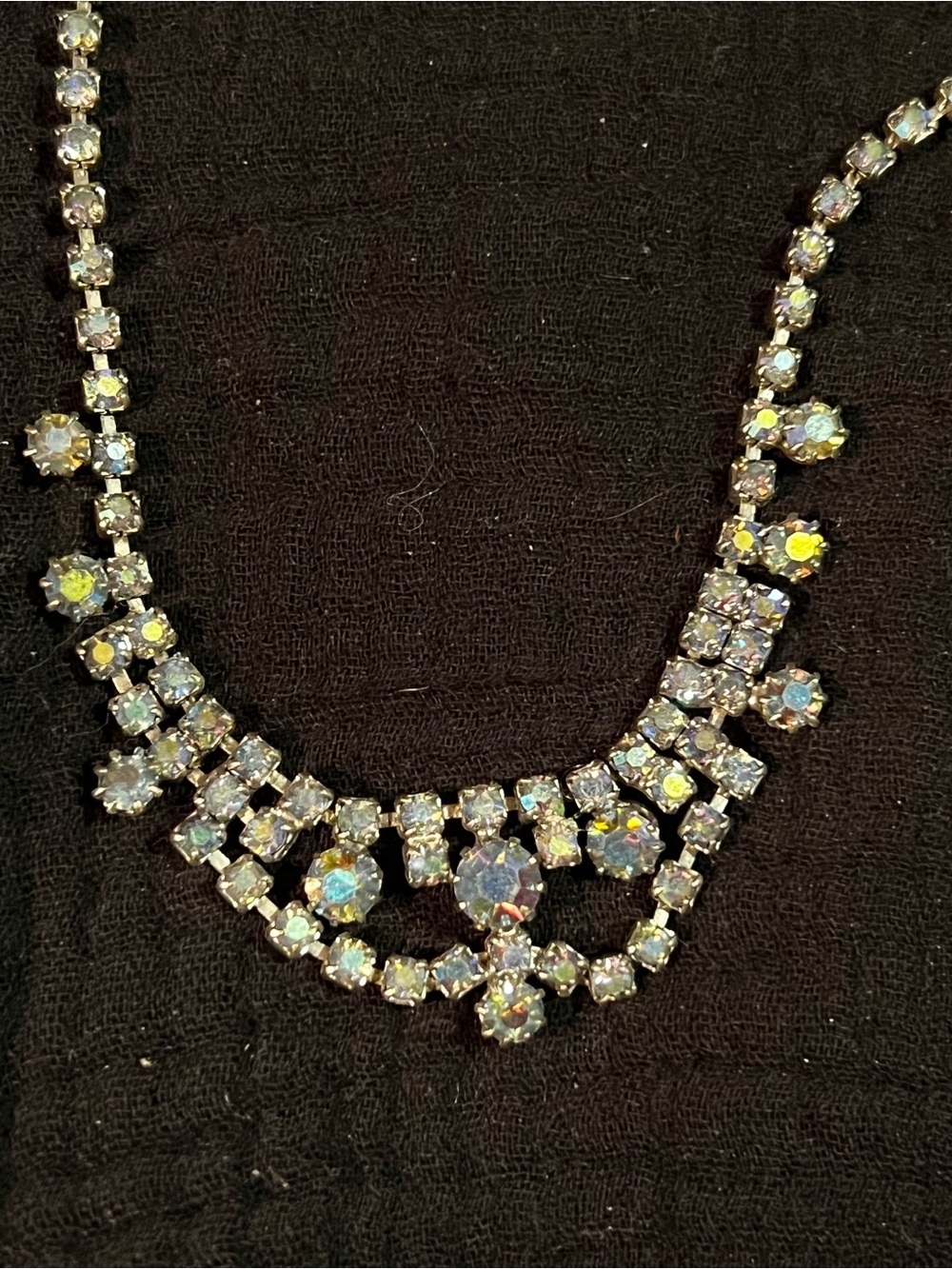 Vintage Blue Aurora Crystal Rhinestone Silver Tone Necklace - Iridescent